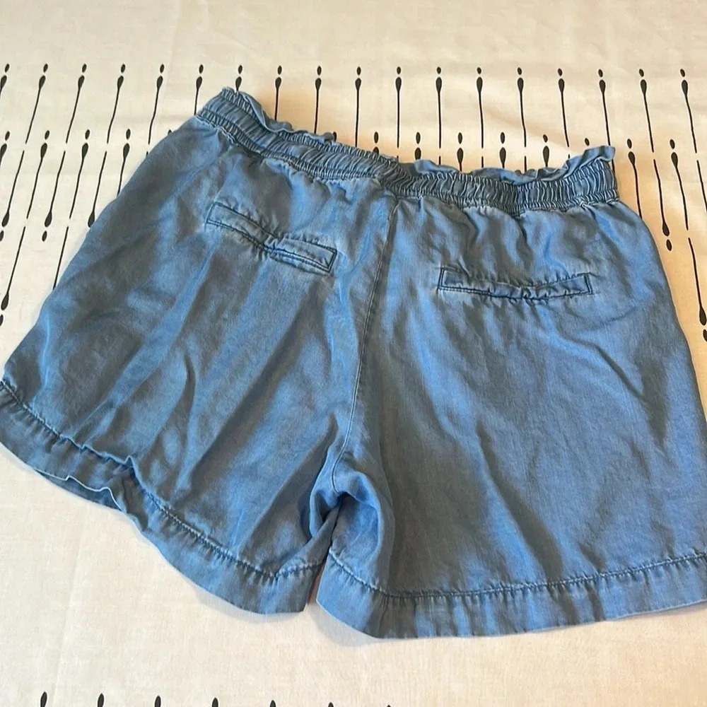 B. Young BYHARIMO 100% Lyocell Shorts  from Denmark. Size EU 40 - Picture 3 of 10